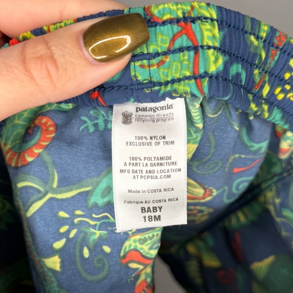 Patagonia Baby Baggies Sea Creature Print Nylon Shorts Blue Green Size 18M - Picture 3 of 4